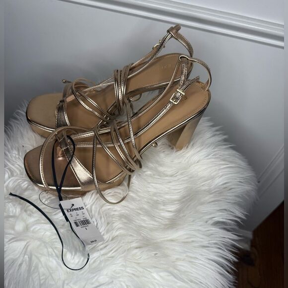 NWT Express Metallic Lace Up Thong Heeled Sandal - Picture 7 of 10